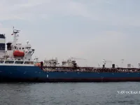 Tankowiec do przewozu ropy/chemikaliów na sprzedaż