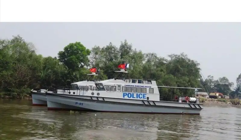 Łódź patrolowa na sprzedaż