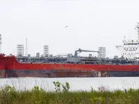 Tankowiec do przewozu ropy/chemikaliów na sprzedaż