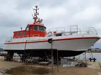 Łódź pilotująca na sprzedaż