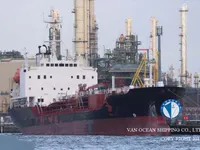 Tankowiec do przewozu ropy/chemikaliów na sprzedaż