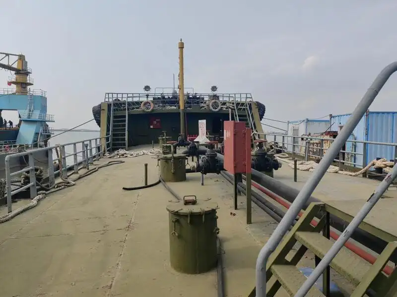 Tankowiec do przewozu ropy/chemikaliów na sprzedaż