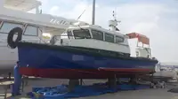 Statek załogowy na sprzedaż