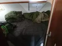 Statek załogowy na sprzedaż