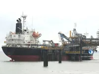 Tankowiec do przewozu ropy/chemikaliów na sprzedaż