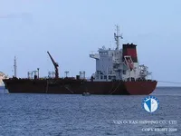 Tankowiec do przewozu ropy/chemikaliów na sprzedaż