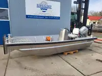 Łodzie robocze na sprzedaż