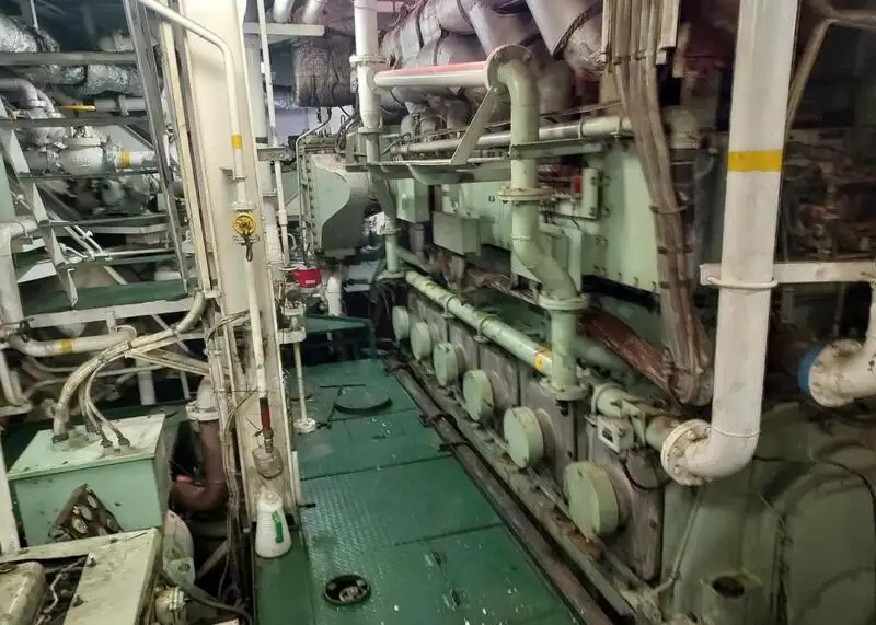 Tankowiec do przewozu ropy/chemikaliów na sprzedaż