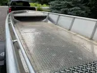Łodzie robocze na sprzedaż