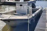 Łodzie robocze na sprzedaż