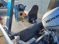 Statki robocze na sprzedaż