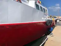 Statek kontenerowy na sprzedaż