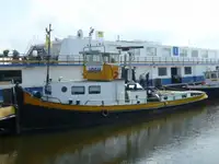 Łódź holownicza na sprzedaż
