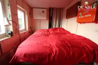 Pływający hotel na sprzedaż
