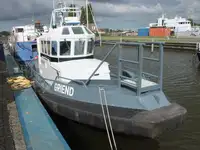 Statek załogowy na sprzedaż