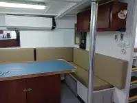 Statek kontenerowy na sprzedaż