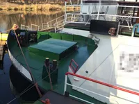 Statek kontenerowy na sprzedaż
