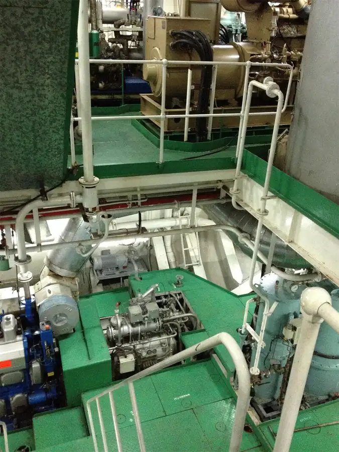 Tankowiec do przewozu ropy/chemikaliów na sprzedaż