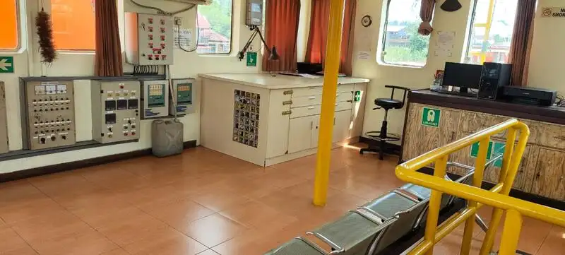 Tankowiec do przewozu ropy/chemikaliów na sprzedaż