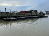 Ponton na sprzedaż