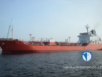 Tankowiec do przewozu ropy/chemikaliów na sprzedaż