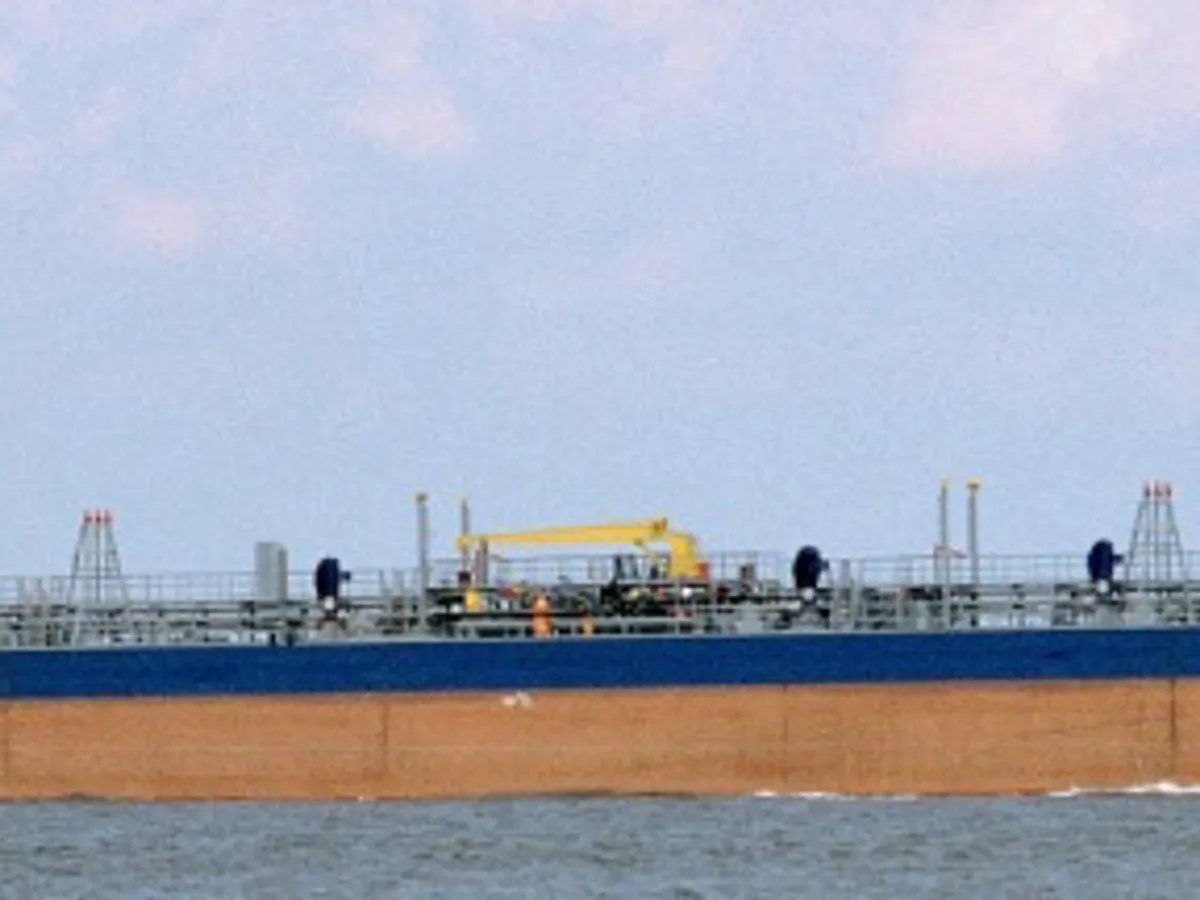 Tankowiec do przewozu ropy/chemikaliów na sprzedaż