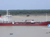 Tankowiec do przewozu ropy/chemikaliów na sprzedaż