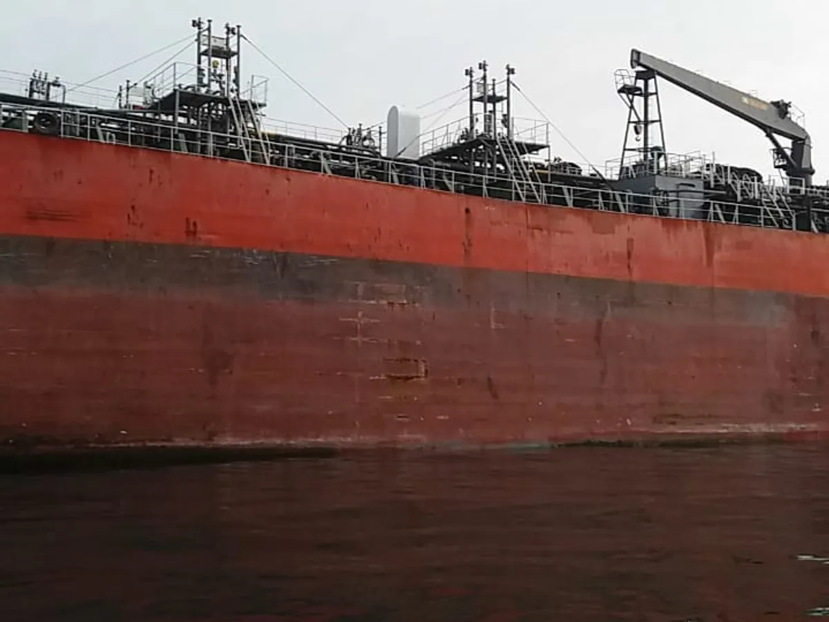Tankowiec do przewozu ropy/chemikaliów na sprzedaż