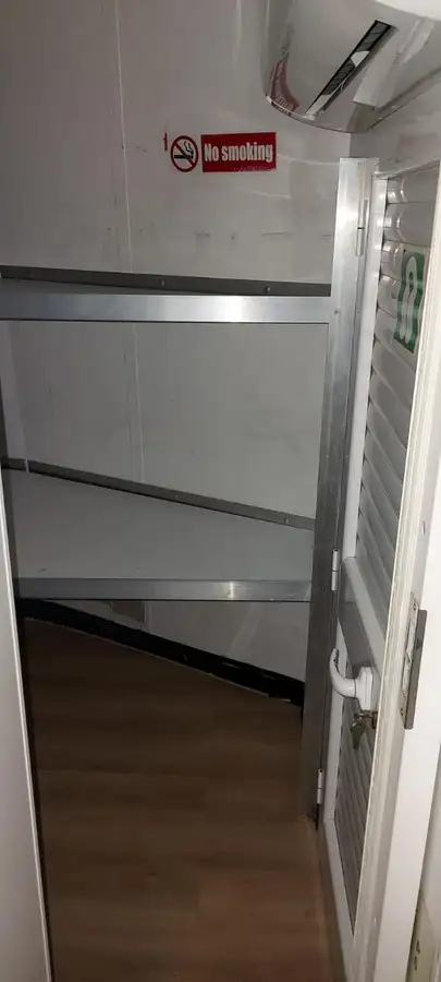 Statek załogowy na sprzedaż