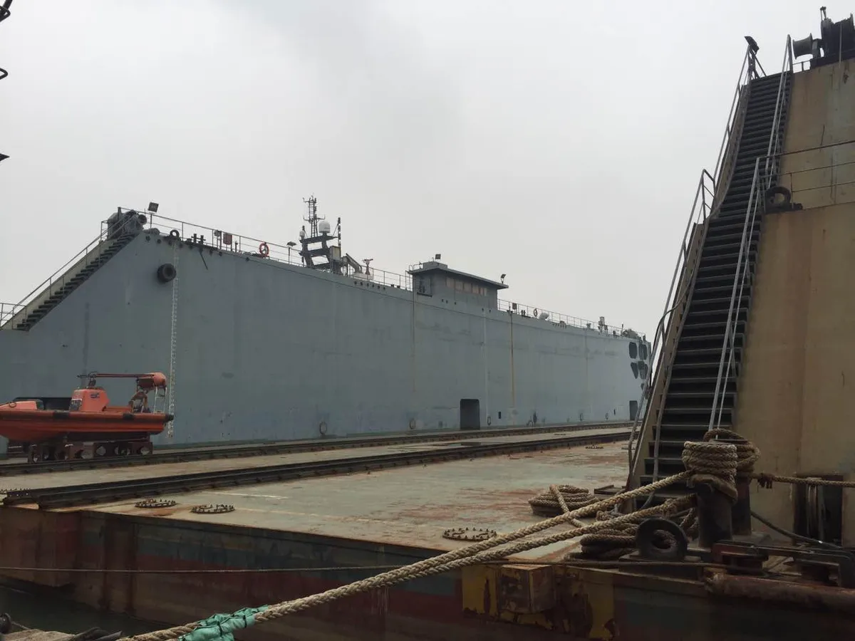 Pływająca dok na sprzedaż