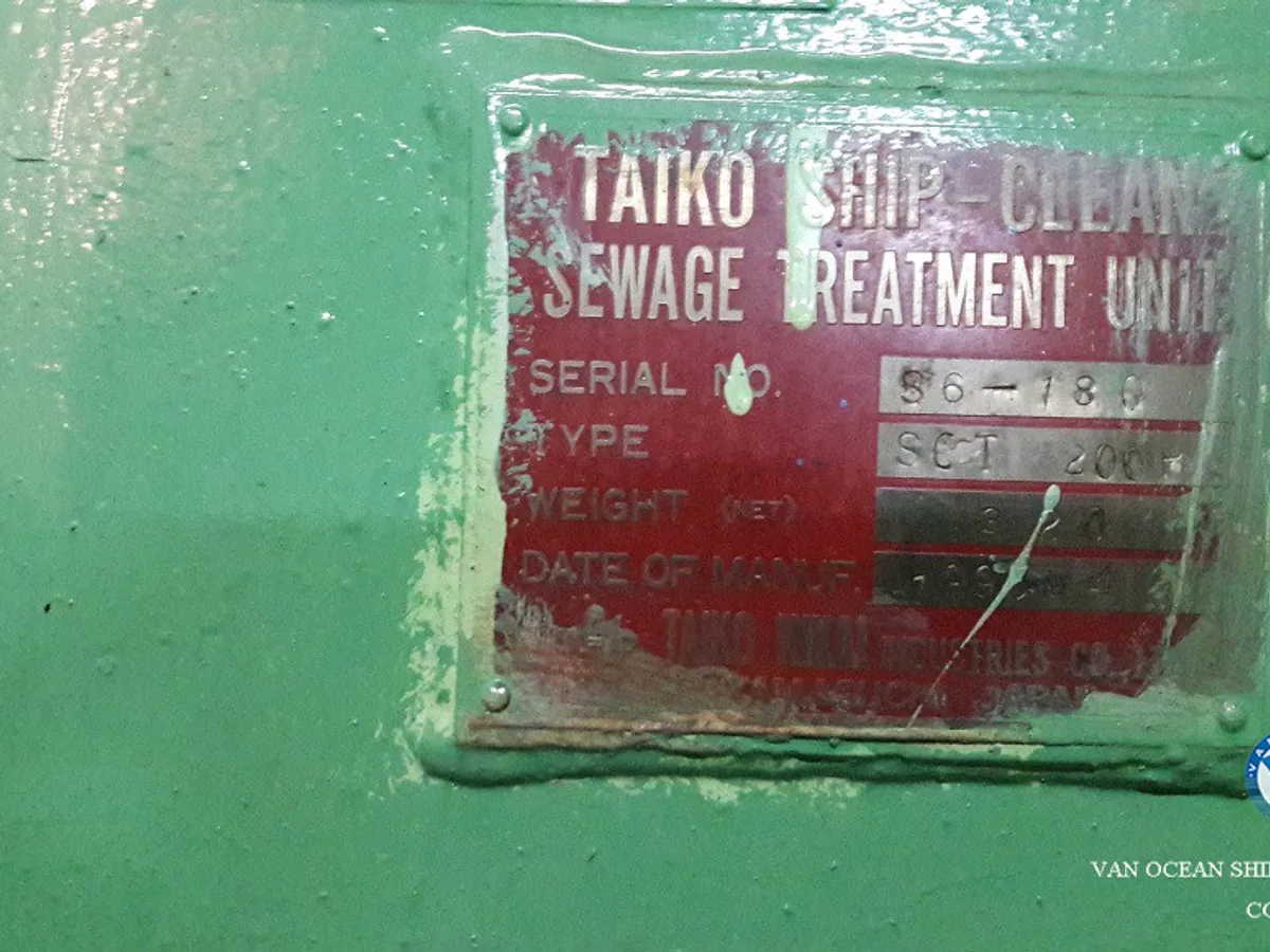 Tankowiec do przewozu ropy/chemikaliów na sprzedaż