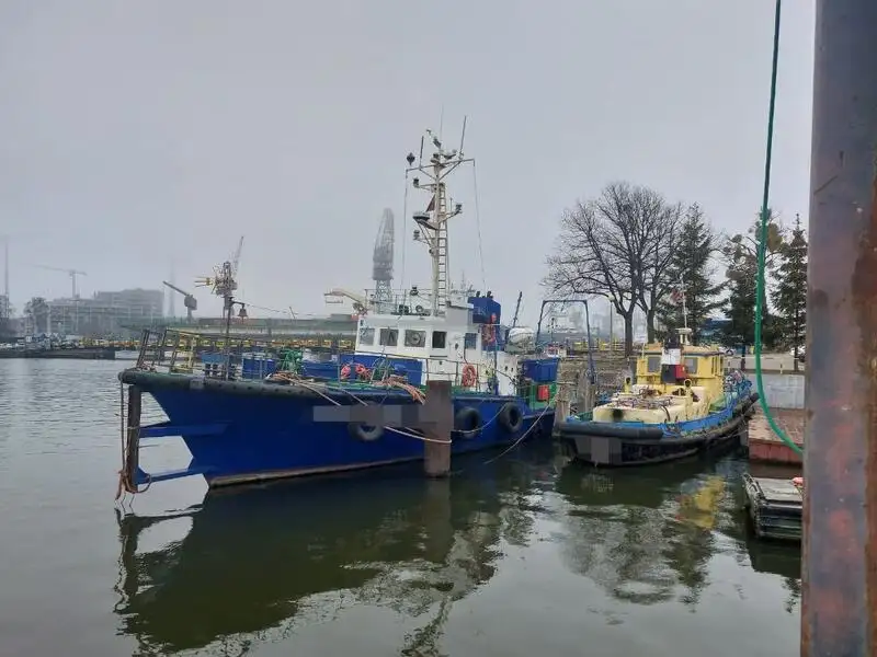 Statek badawczy na sprzedaż
