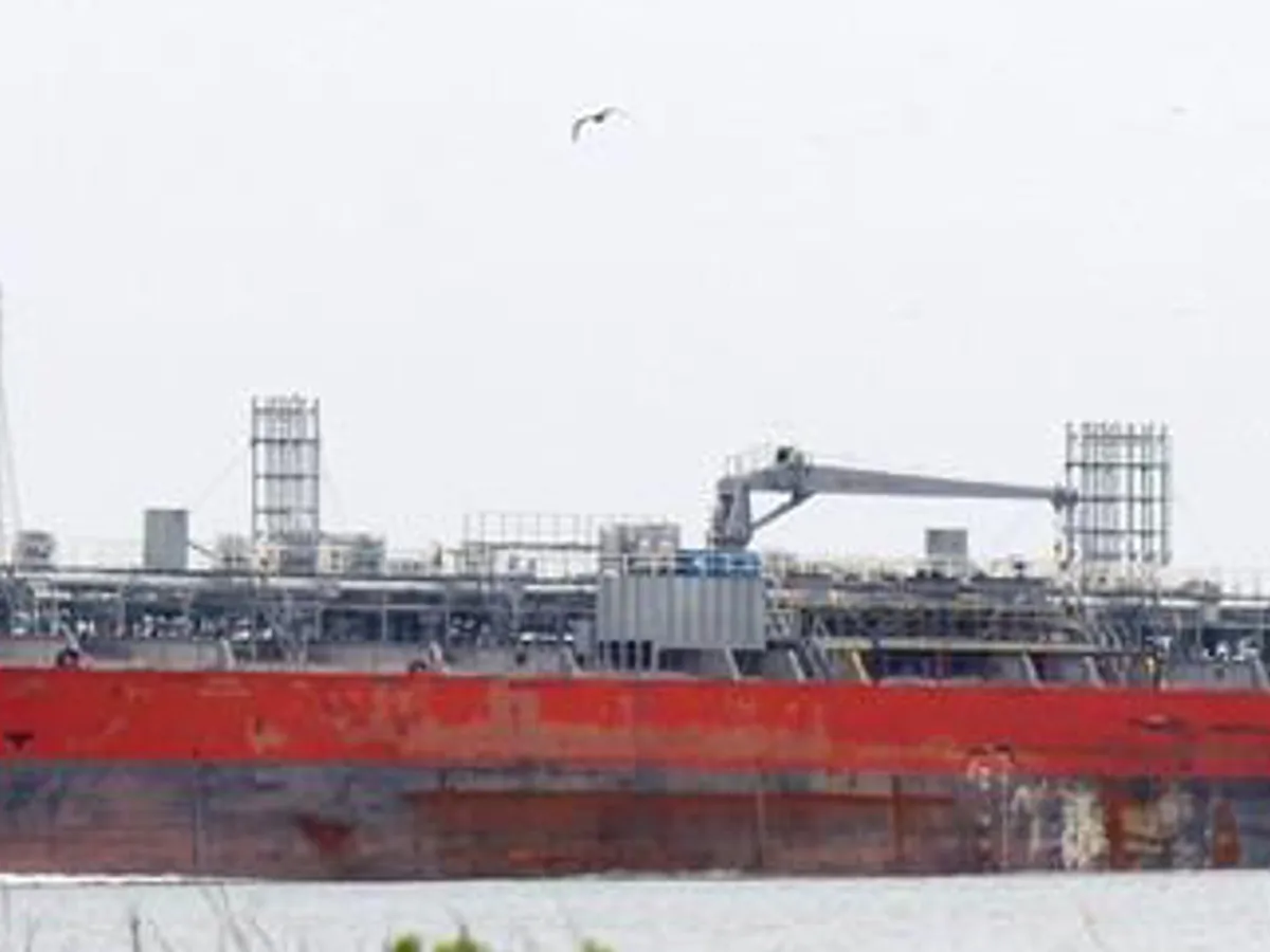 Tankowiec do przewozu ropy/chemikaliów na sprzedaż