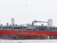 Tankowiec do przewozu ropy/chemikaliów na sprzedaż