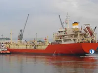 Tankowiec do przewozu ropy/chemikaliów na sprzedaż