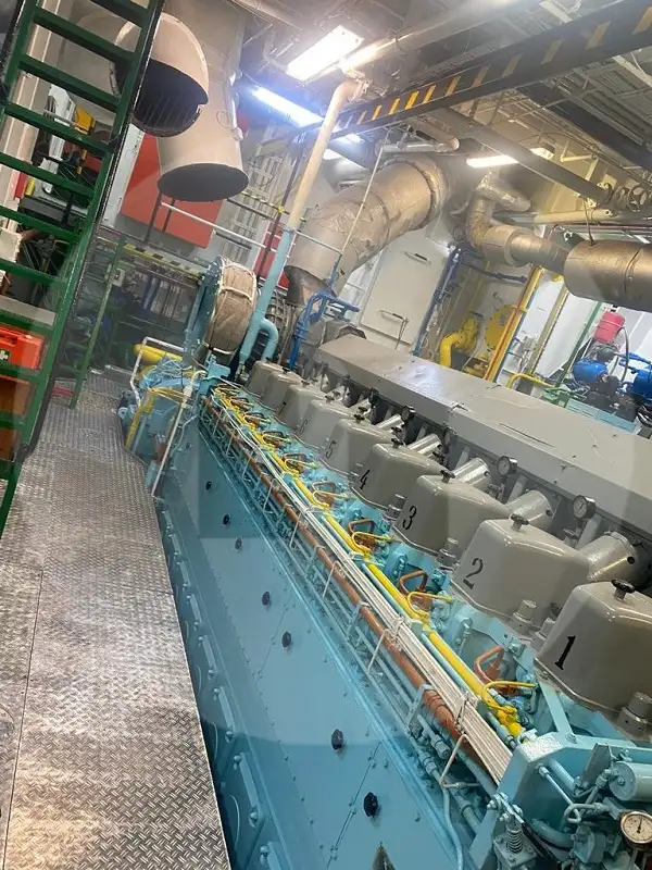 Tankowiec do przewozu ropy/chemikaliów na sprzedaż