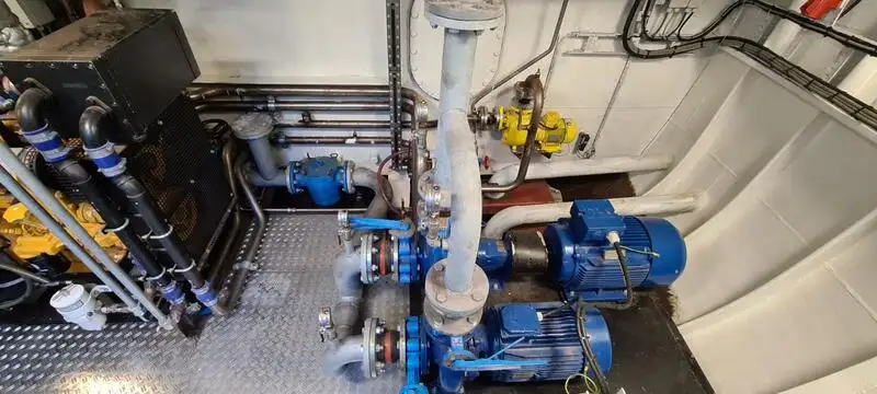 Tankowiec do przewozu ropy/chemikaliów na sprzedaż
