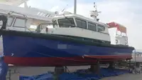 Statek załogowy na sprzedaż