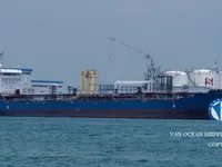 Tankowiec do przewozu ropy/chemikaliów na sprzedaż