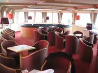Pływający hotel na sprzedaż