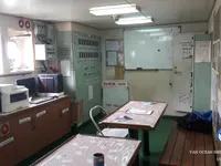 Tankowiec do przewozu ropy/chemikaliów na sprzedaż