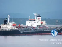 Tankowiec do przewozu ropy/chemikaliów na sprzedaż