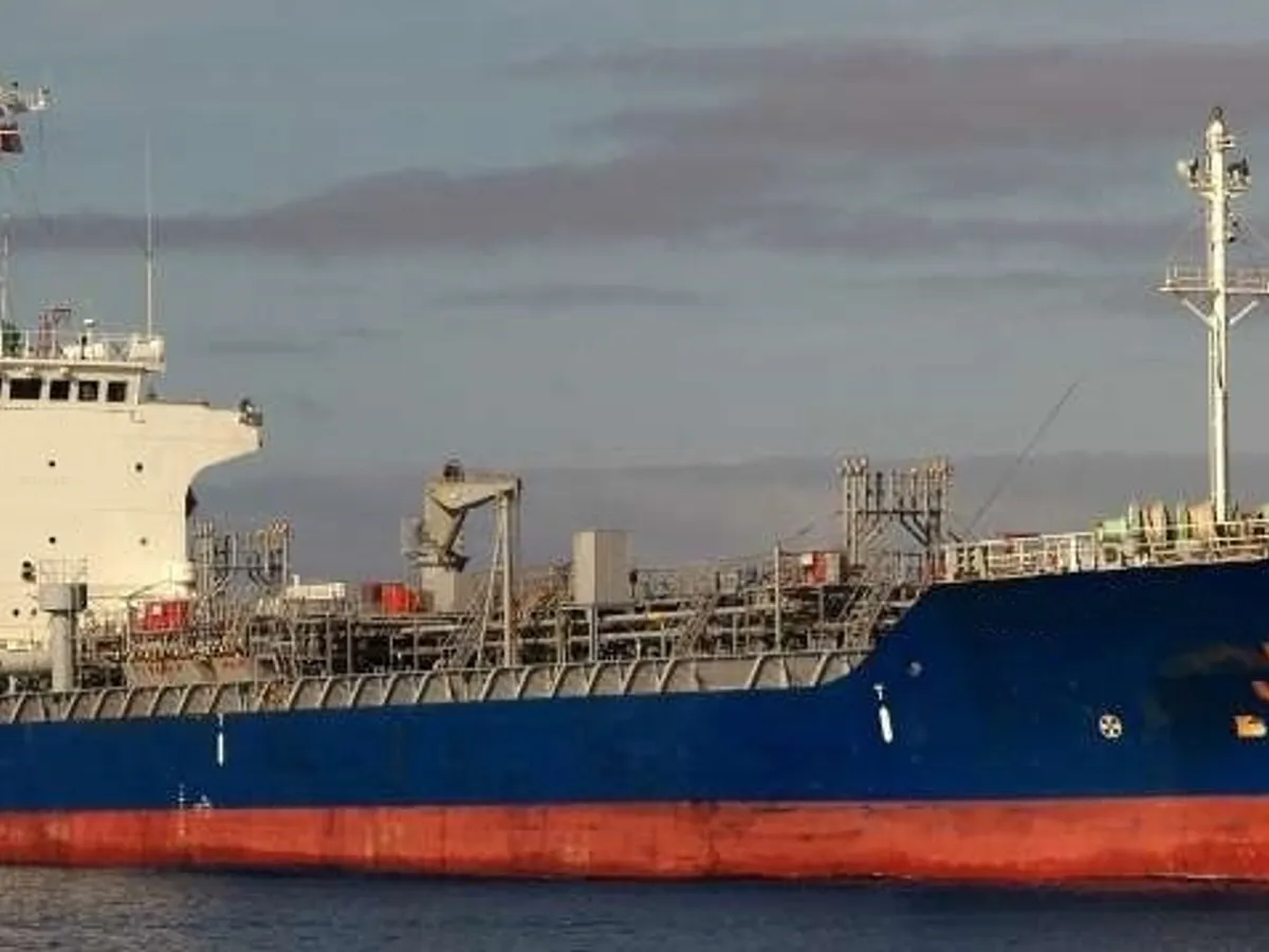 Tankowiec do przewozu ropy/chemikaliów na sprzedaż