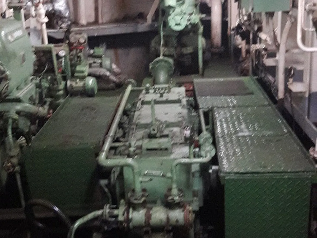 Tankowiec do przewozu ropy/chemikaliów na sprzedaż