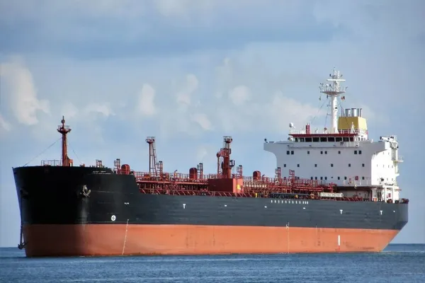 Oil/Chemical tanker for sale