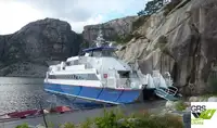 Katamaran na sprzedaż