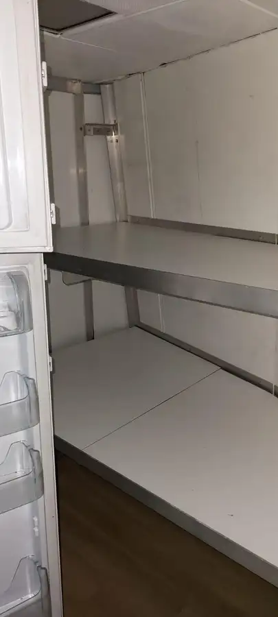 Statek załogowy na sprzedaż