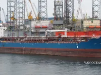 Tankowiec do przewozu ropy/chemikaliów na sprzedaż