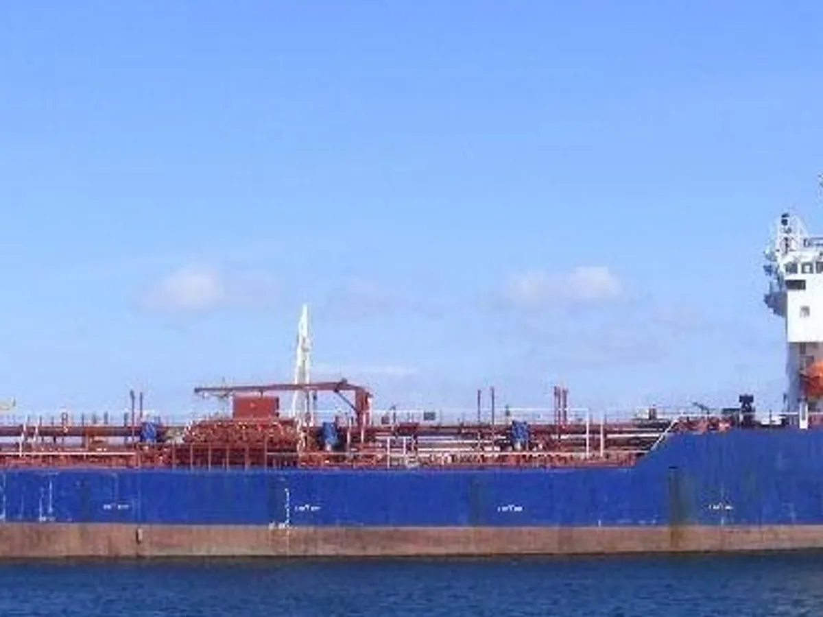 Tankowiec do przewozu ropy/chemikaliów na sprzedaż