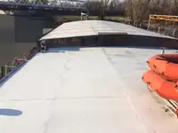 Statek kontenerowy na sprzedaż